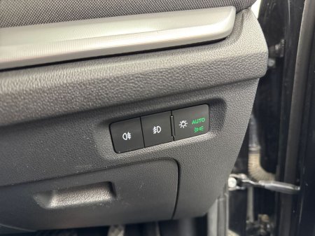 2023 Skoda Octavia - thumbnail 23