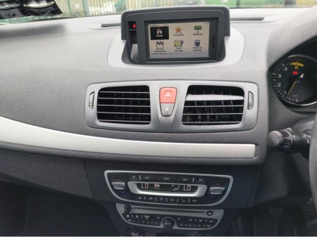 2011 Renault Grand Megane 1.5 DCI TOM 9 TOMTOM ED 90 5DR €3,250 thumbnail