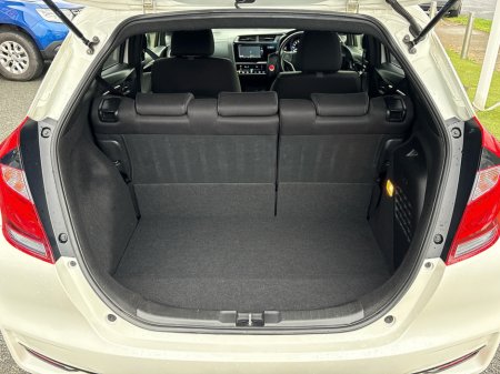 2017 Honda Fit 1.5L Petrol Hybrid Automatic thumbnail