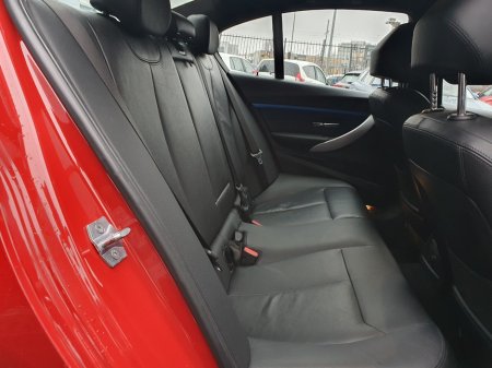 2018 BMW 3 Series - thumbnail 22