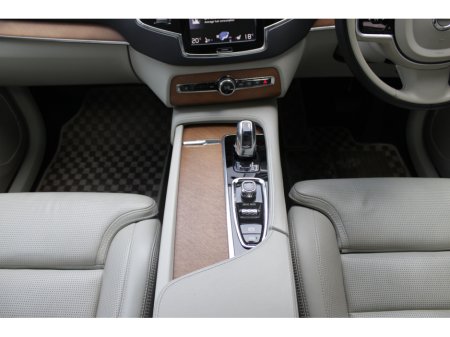 2019 Volvo XC90 - thumbnail 20