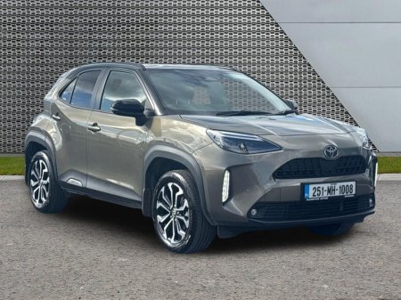 2025 Toyota Yaris Cross 1.5 Hybrid Luna Sport Bi-tone