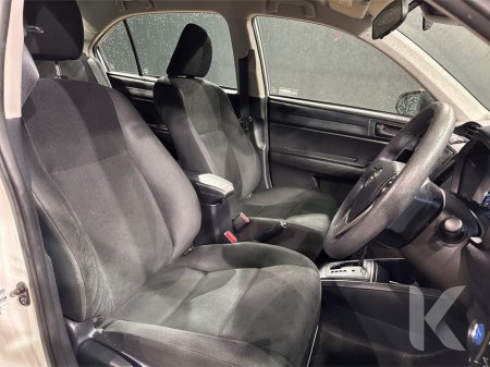 2020 Toyota Corolla - thumbnail 13