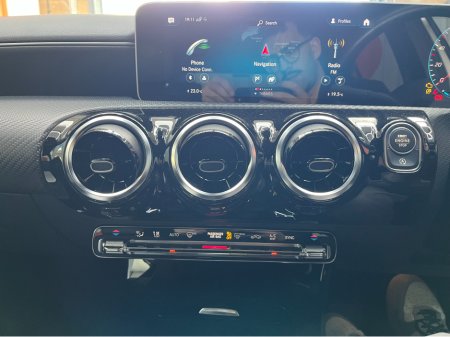 2018 Mercedes-Benz A Class - thumbnail 19