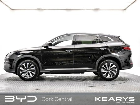 2025 BYD Seal U DM-i BOOST FWD DEMO MODEL €39,990 thumbnail