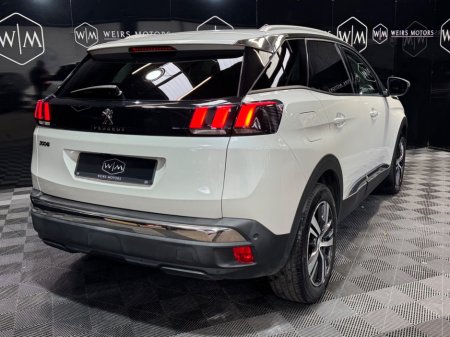 2020 Peugeot 3008 - thumbnail 8