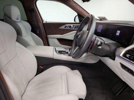 2025 BMW XM - thumbnail 12