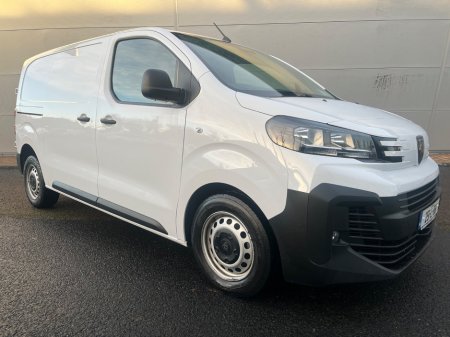 2025 Peugeot Expert  €25,500