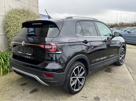 2020 Volkswagen T-Cross 1ST EDITION AUTOMATIC 1.0 PETROL //KEYLESS ENTRY//HALF LEATHER SEATS//REVERSE CAMERA// €21,950 thumbnail