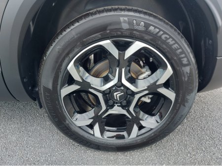 2026 Citroen C5 Aircross Plus Puretech 1.5 130BHP €47,185 thumbnail