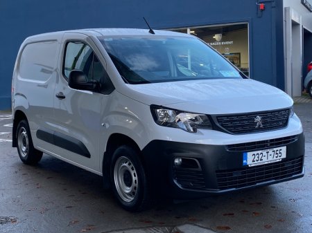 2023 Peugeot Partner  €16,179