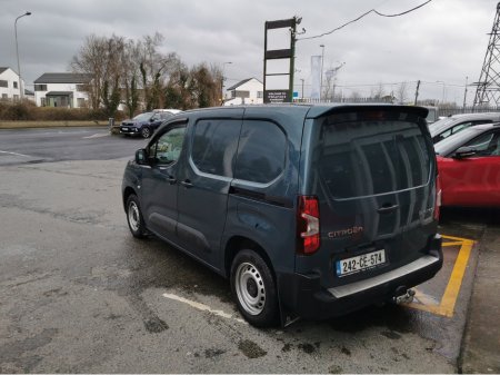 2024 Citroen Berlingo LX PLUS BLUEHDI 100 M thumbnail