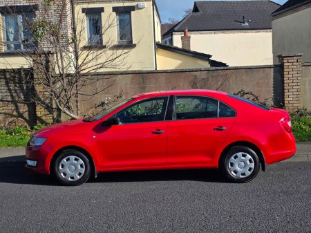 2015 Skoda Rapid - thumbnail 6