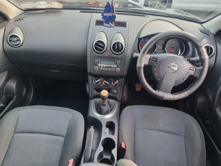 2013 Nissan Qashqai - thumbnail 6