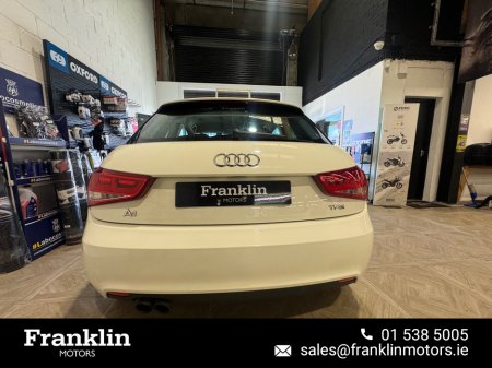 2011 Audi A1 - thumbnail 5