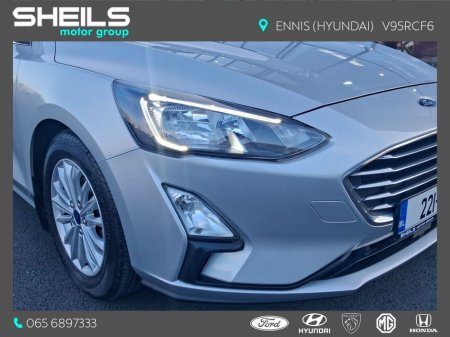 2022 Ford Focus - thumbnail 16
