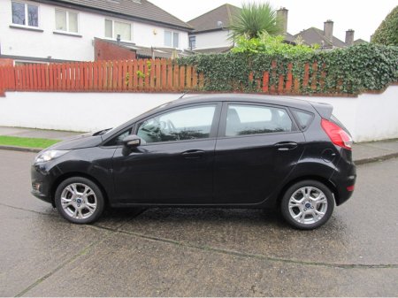 2015 Ford Fiesta MCA ZETEC 1.25 60PS M5 5DR WITH FSH €9,950 thumbnail