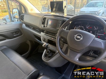 2021 Opel Vivaro - view 4