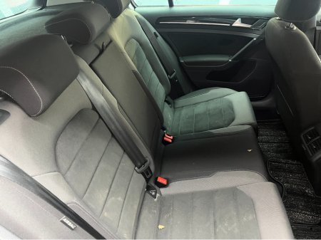 2017 Volkswagen Golf - thumbnail 10