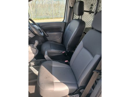 2019 Renault Kangoo - thumbnail 6