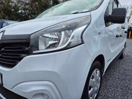 2016 Renault Trafic - thumbnail 2