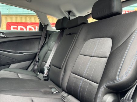 2017 Hyundai Tucson - thumbnail 13