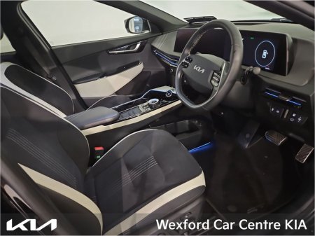 2023 Kia EV6 - thumbnail 2