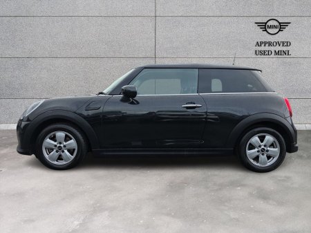 2023 MINI Hatch - view 3