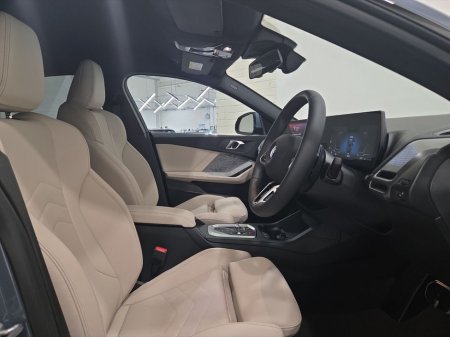 2026 BMW 2 Series - thumbnail 12