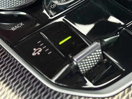 2021 BMW X5 xDrive45e M Sport €58,900 thumbnail