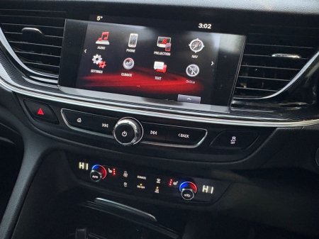 2018 Vauxhall Insignia 1.6 CDTi 136 Elite Nav - Estate €12,990 thumbnail