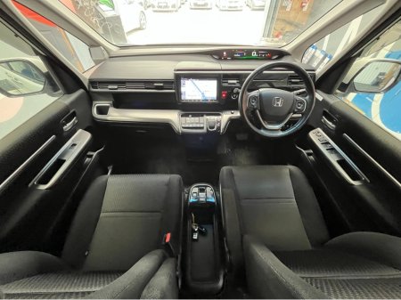 2018 Honda Stepwagon - thumbnail 16