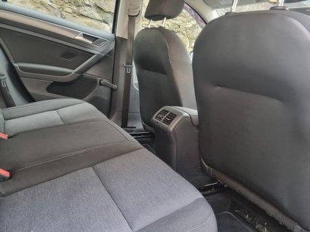 2013 Volkswagen Golf 1.6 TDI 105HP TRENDLINE €4,999 thumbnail