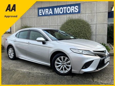 2020 Toyota Camry WS AUTOMATIC HYBRID 2.5 PETROL //HEAD UP DISPLAY//HALF LEATHER SEATS//KEYLESS ENTRY//ADAPTIVE CRUISE CONTROL// €26,950