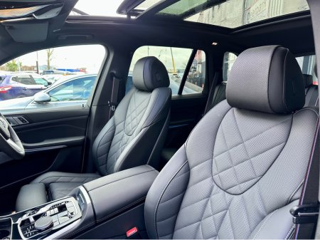 2025 BMW X5 ++TECH PACK++ XDRIVE50E M SPORT AUTO €102,950 thumbnail