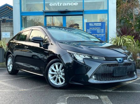 2019 Toyota Corolla ''S'' EDITION 1.8 HYBRID // 16" ALLOYS // REVERSE CAMERA // DIGITAL CLIMATE CONTROL €17,900 thumbnail