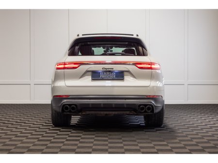 2022 Porsche Cayenne  €59,999 thumbnail