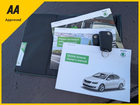 2015 Skoda Octavia ELEGANCE 1.6 TDI 105HP 4DR €8,450 thumbnail