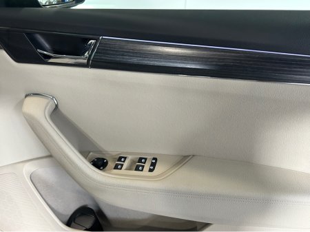 2023 Skoda Superb C STYLE 2.0 TDI 150 €34,900 thumbnail