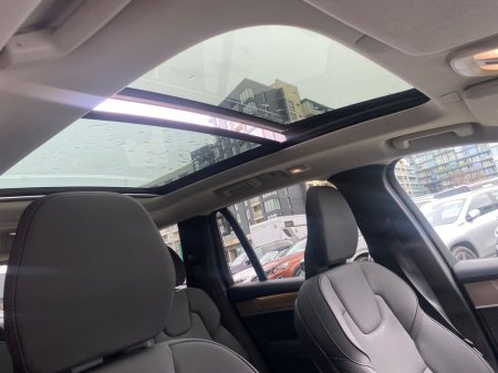 2025 Volvo XC90 T8 Dark Plus AWD Auto (PHEV) €78,900 thumbnail