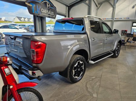 2019 Nissan Navara - view 3