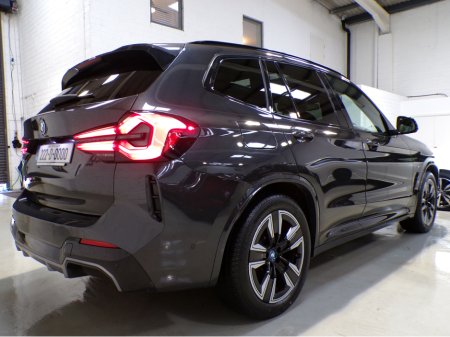 2022 BMW iX3 - thumbnail 10