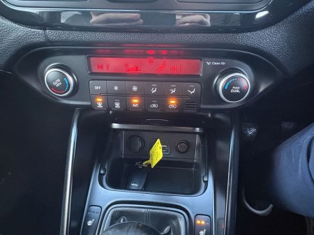 2016 Kia Carens Platinum 1.7D 7 SEATER €11,900 thumbnail