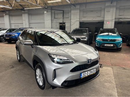 2021 Toyota Yaris Cross 1.5 Hybrid Automatic Only 68000 kms €21,499 thumbnail