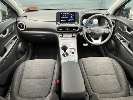 2022 Hyundai Kona Executive EV 39kWh Auto €18,990 thumbnail
