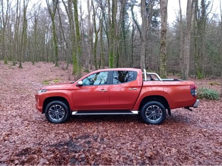 2019 Mitsubishi L200 " INTENSE " 6 SPEED 4DR 2.3 DID  4x4  6 SPEED @ REDDY2DRIVE LTD €25,000 thumbnail