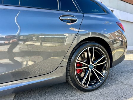 2022 BMW 3 Series *TOURING* 330E M-SPORT *PRO* AUTO 5DR €39,900