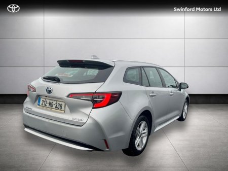 2021 Toyota Corolla HYB 1.8 LUNA T TS 4DR AUTO A €24,950 thumbnail