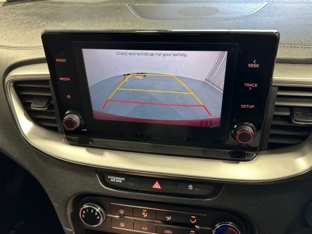 2020 Kia Ceed K2 1.6 Crdi €18,800 thumbnail