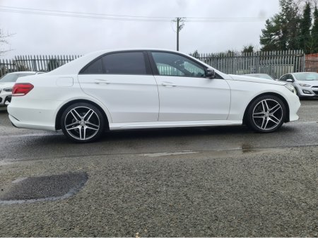 2015 Mercedes-Benz E Class E220 BLUETEC AMG NIGHT ED 4DR AUTO €12,950 thumbnail